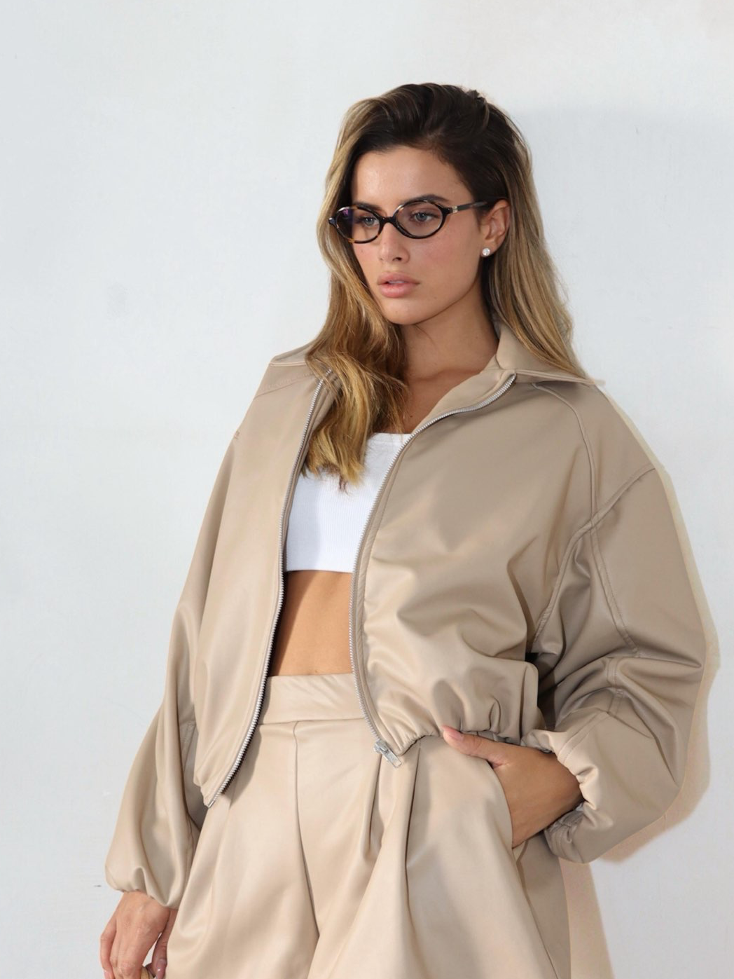 מעיל עור בז