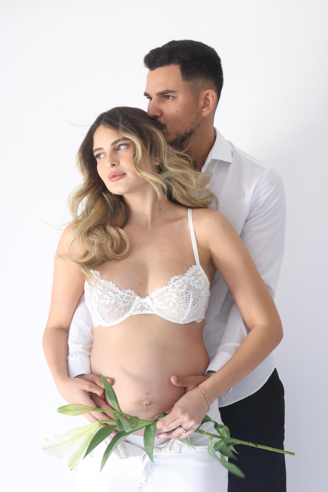 חבילת צילום עם איפור ותסרוקת ביהוד מונוסון