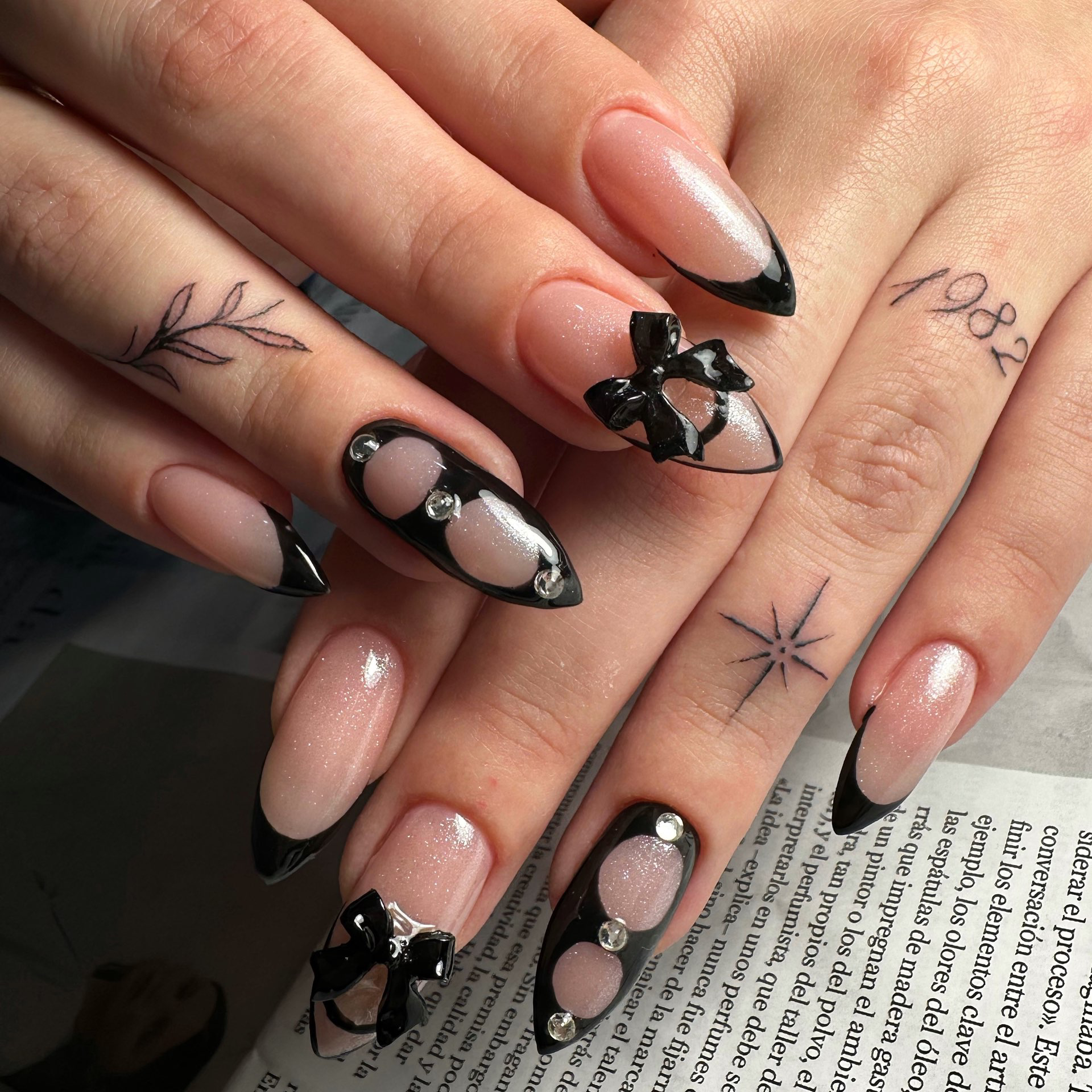  קישוטים לציפורניים וציורים בג’ל בנהריה | Sapir Levi Nails