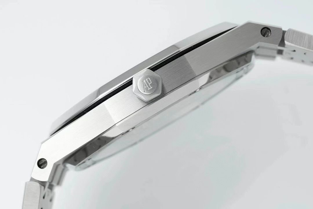 איך לזהות שעון יוקרה איכותי באמת