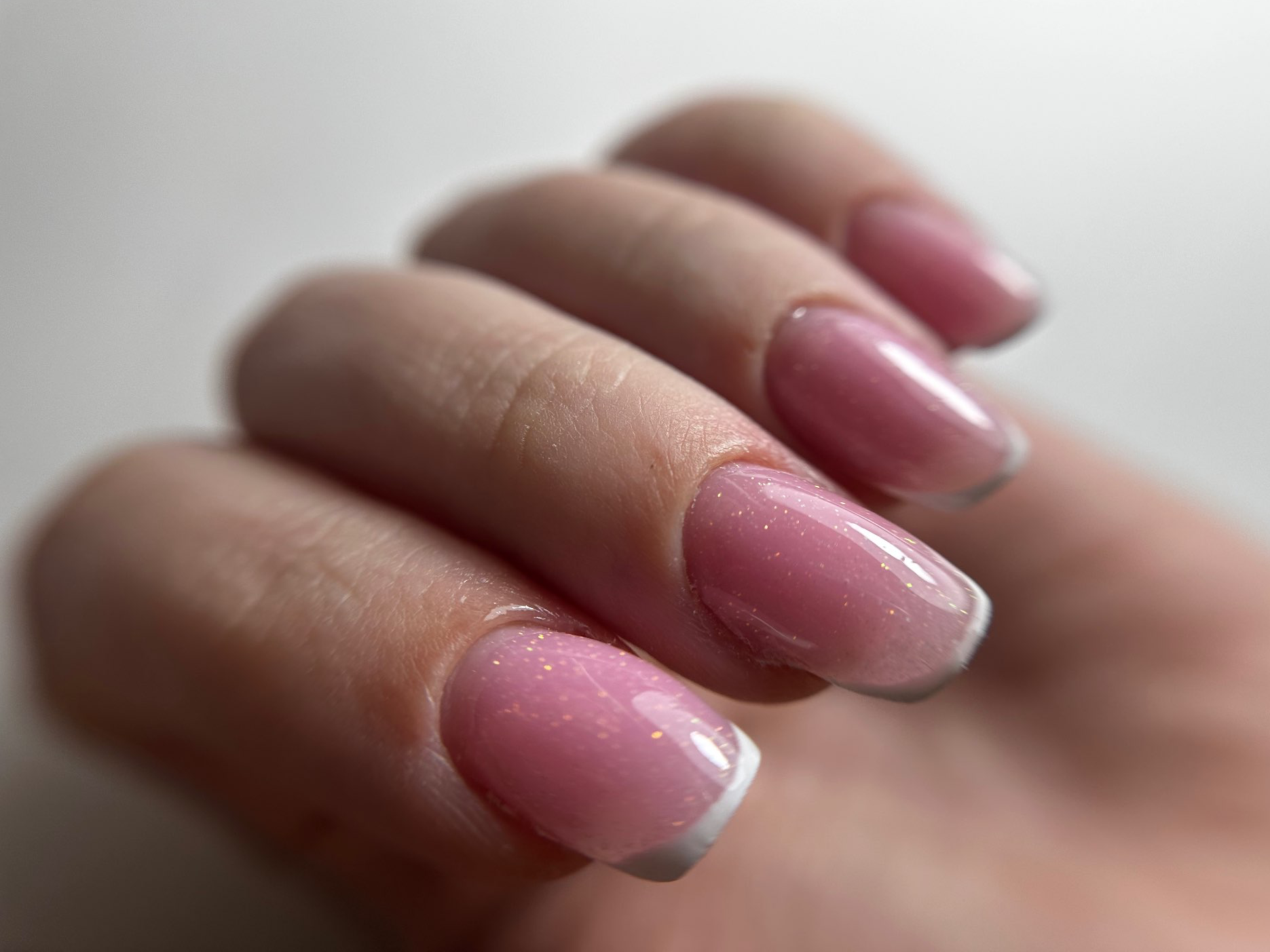 השלמת/תיקון ציפורן