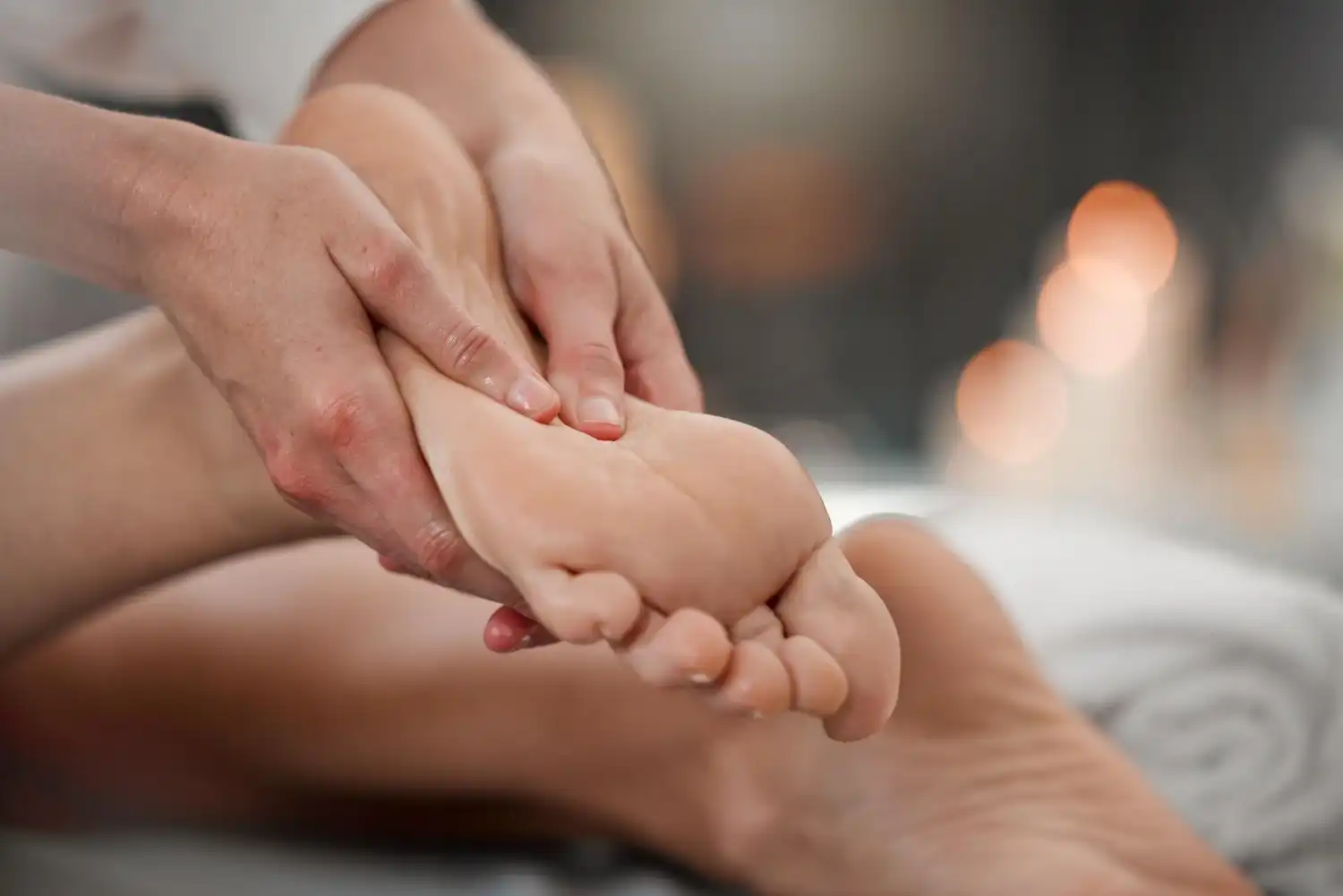 רפלקסולוגיה: השיטה שמחברת בין כפות הרגליים לבריאות הכללית