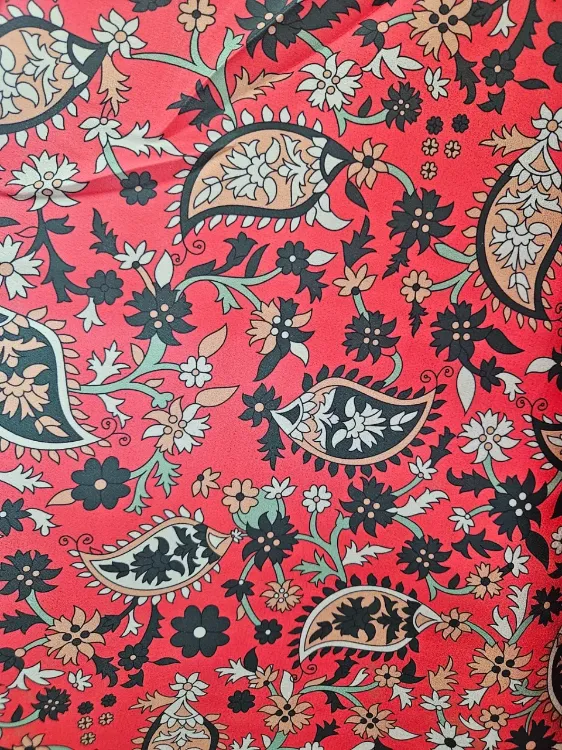 סטן לייקרה מודפס חדש