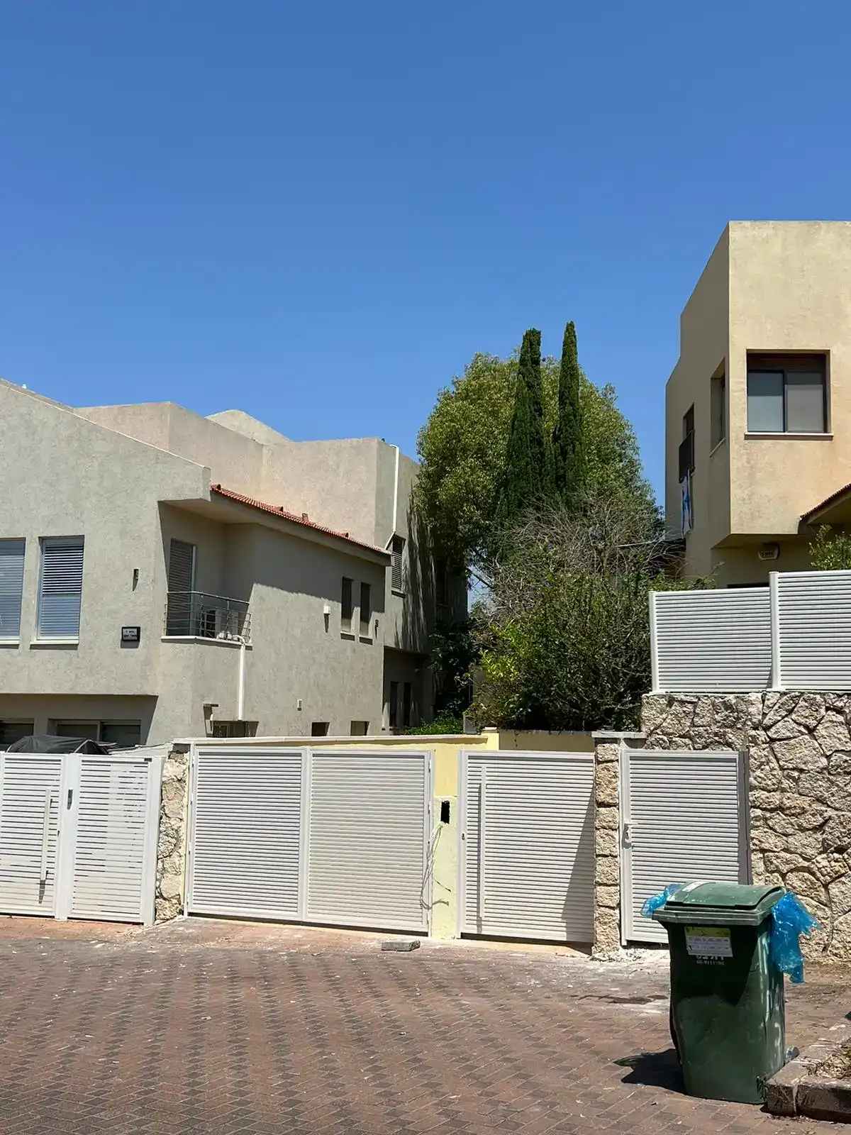 הייטק זוויתי אטום