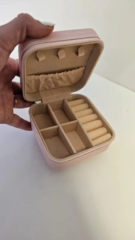 תיק מושלם לתכשיטים🎀