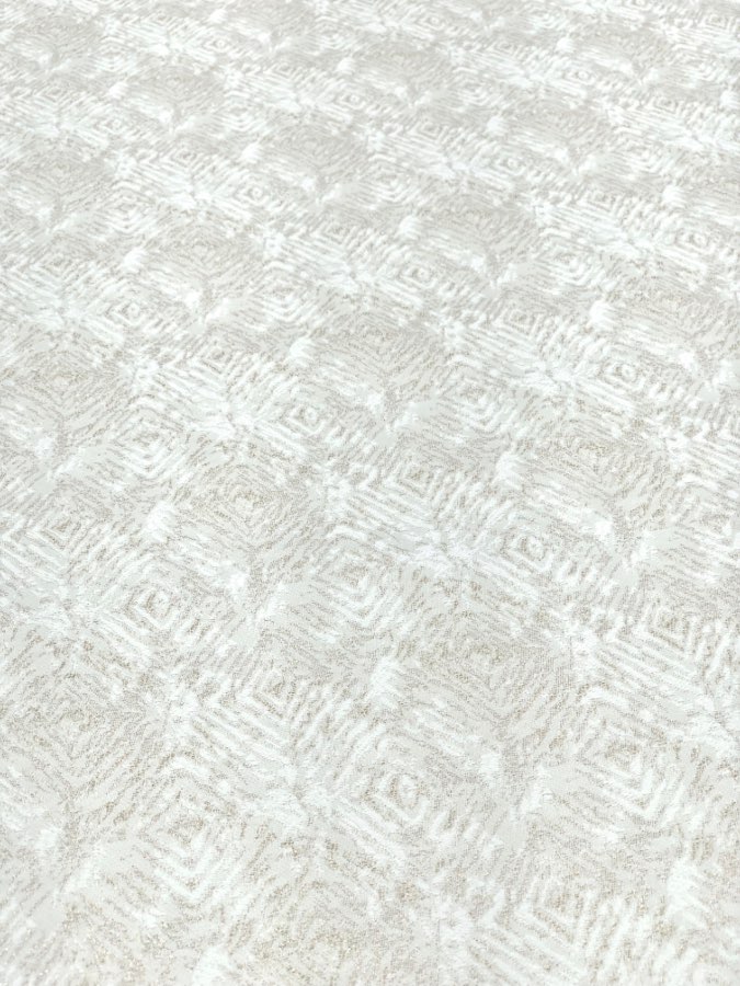 ז׳קארד דגם גיאומטרי צבע לבן