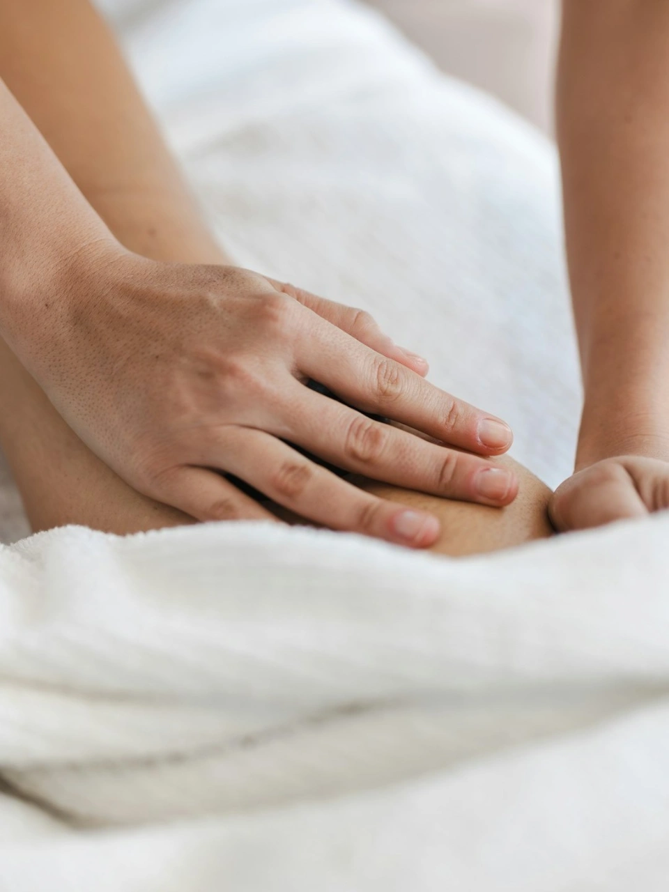 עיסוי רקמות עמוק באשקלון – שחרור אמיתי מהשורש