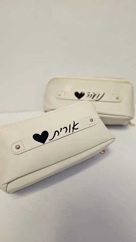 תיק איפור איכותי עם כמה תאים