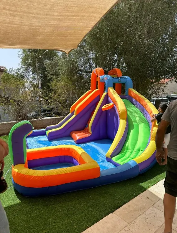 פארק מים ובריכה