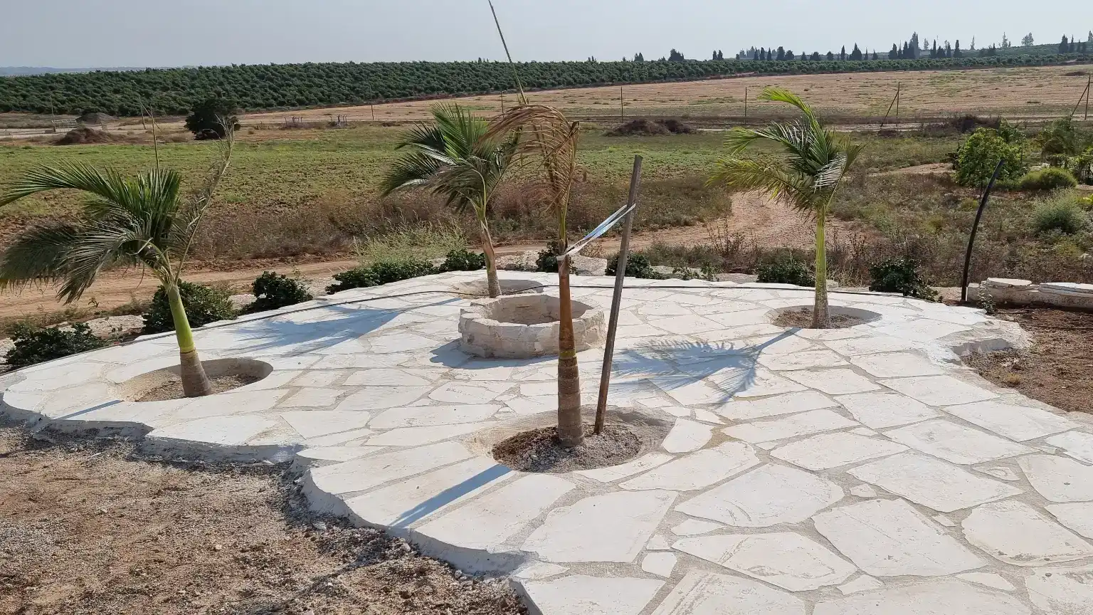 עבודות אבן טבעית- טרסות וריצוף חוץ