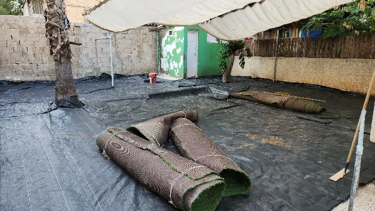 התקנת דשא סינטטי