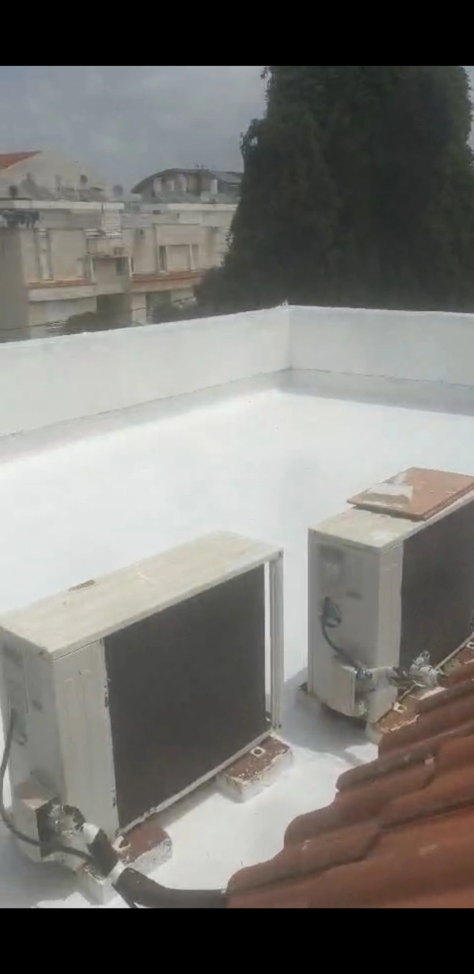 איטום גגות ותיקון נזילות