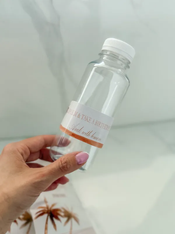 בקבוקים  ממותגים 250 מ״ל / 350 מ״ל סגירה הרמטית