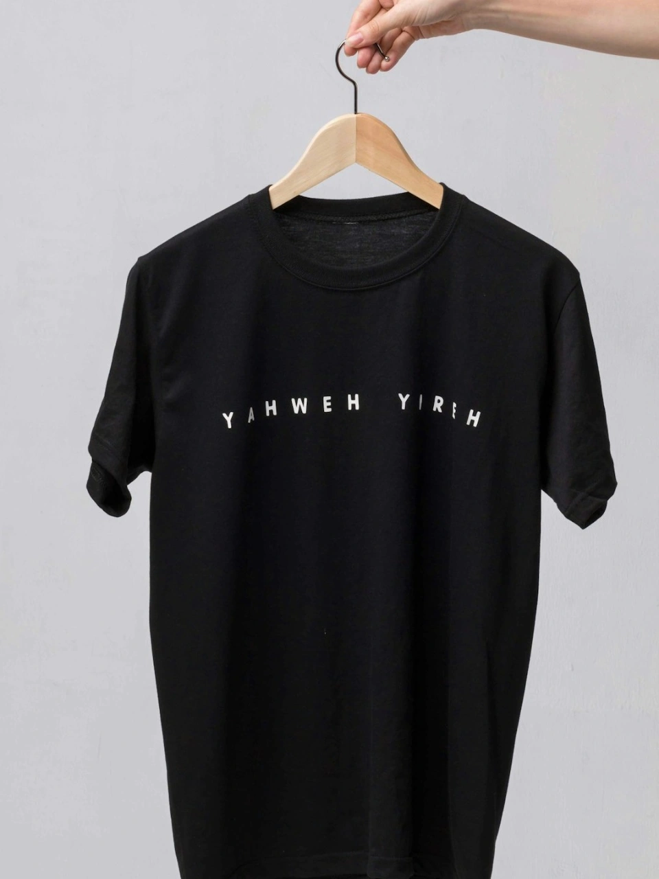 הדפסה על חולצות לעסקים – מיתוג שנשאר בתנועה 