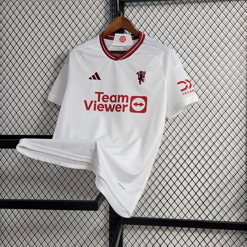 מנצ׳סטר יונייטד חוץ 23-24