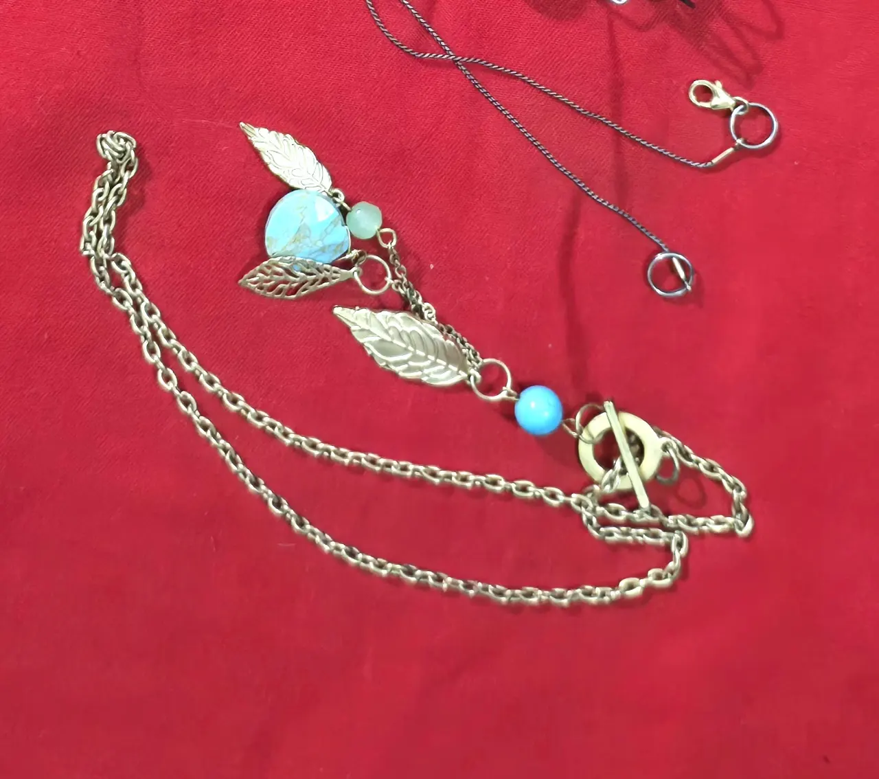 לוט של 3 מחרוזות אופנתיים