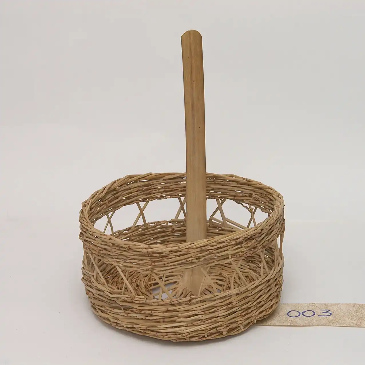 סלסלה עם "ידה"