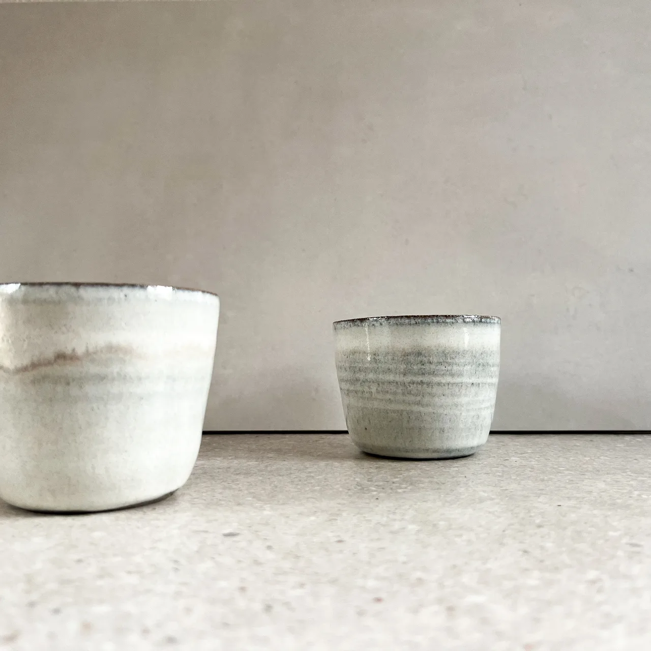 ספל ״לבן מעושן״