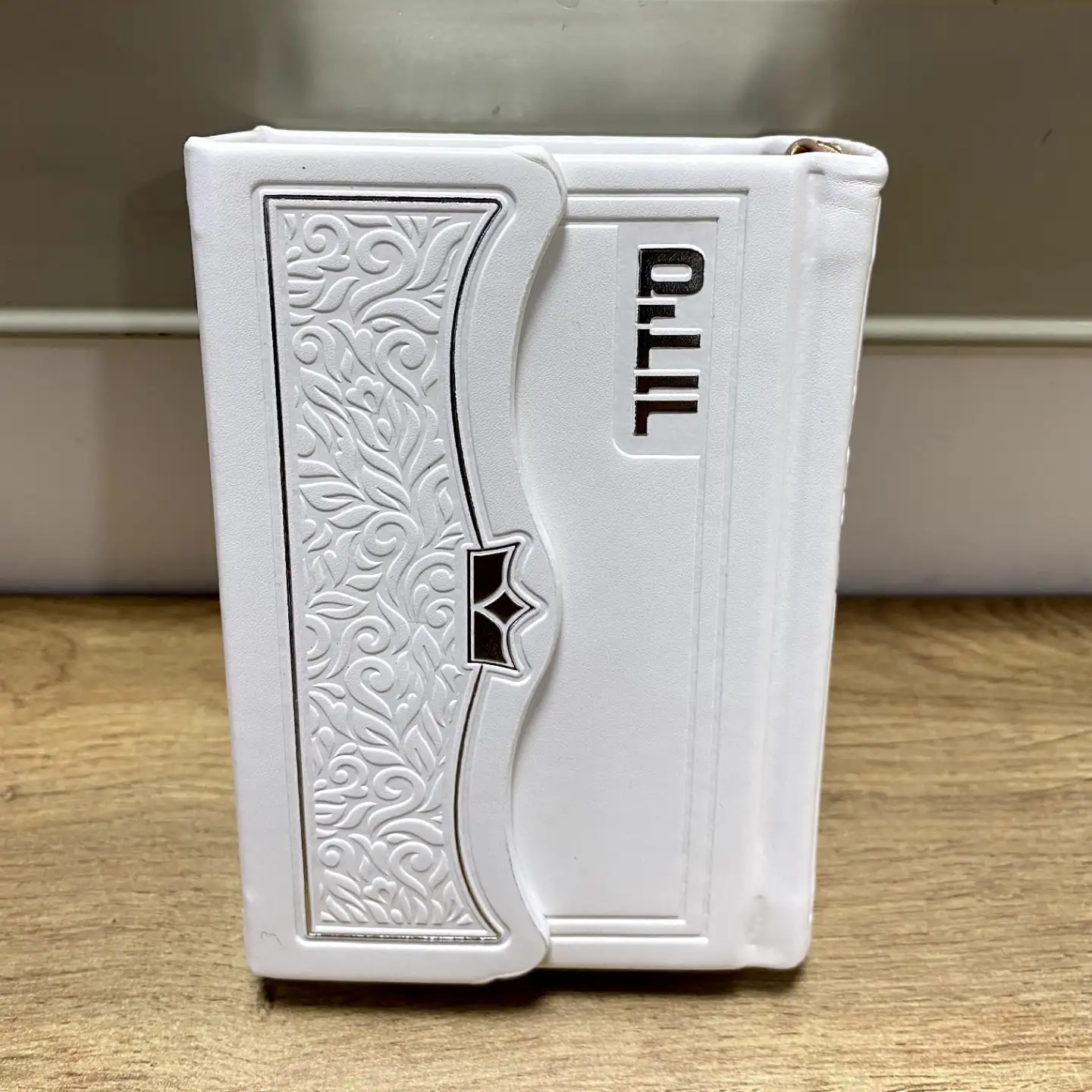 סידור לנשים מגנט