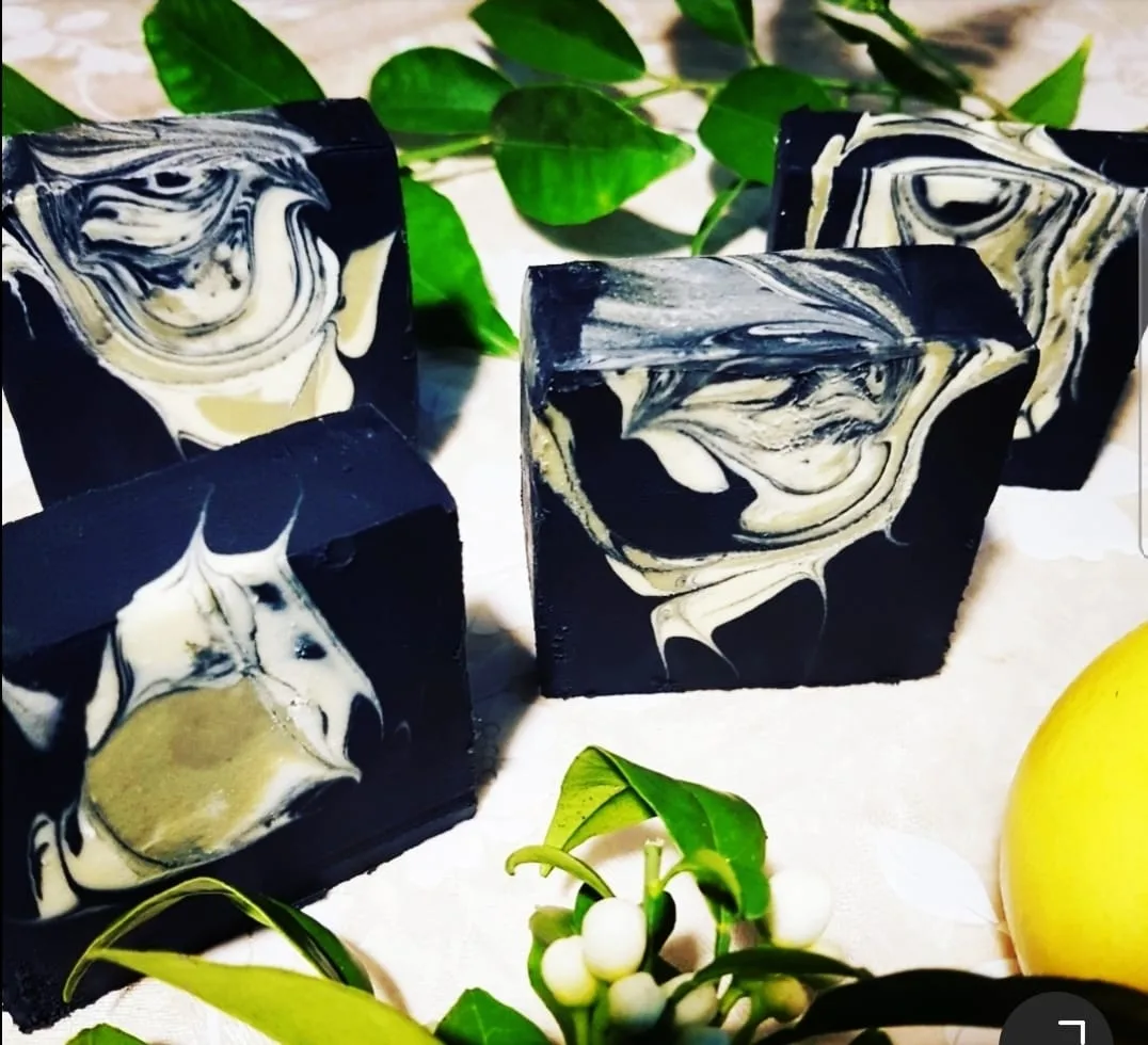 סבונים טבעיים בעבודת יד