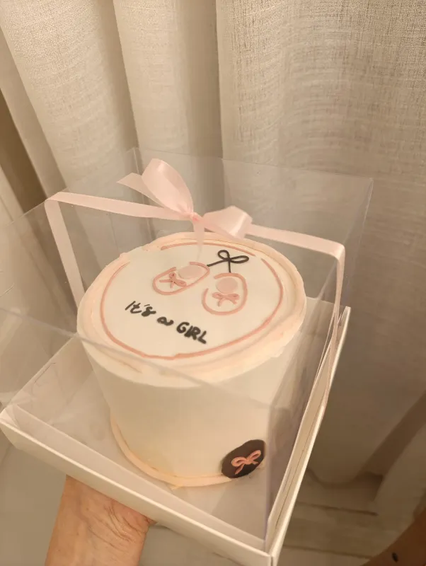 עוגה אישית ליולדת It's a girl 🎀