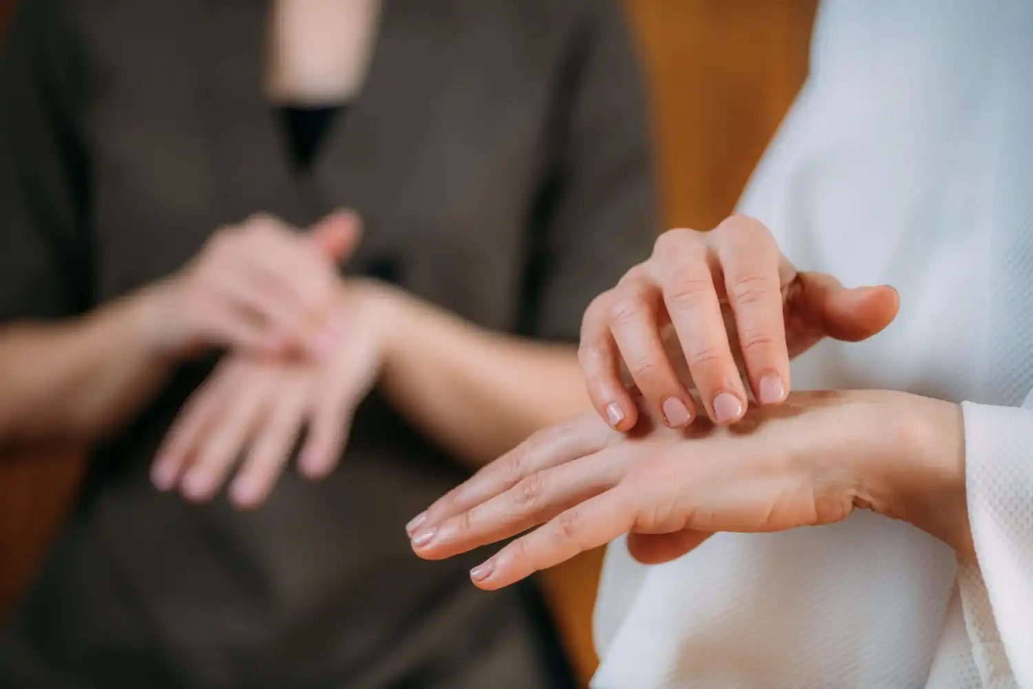 מה זה EFT ואיך זה עוזר בלימוד שפה?