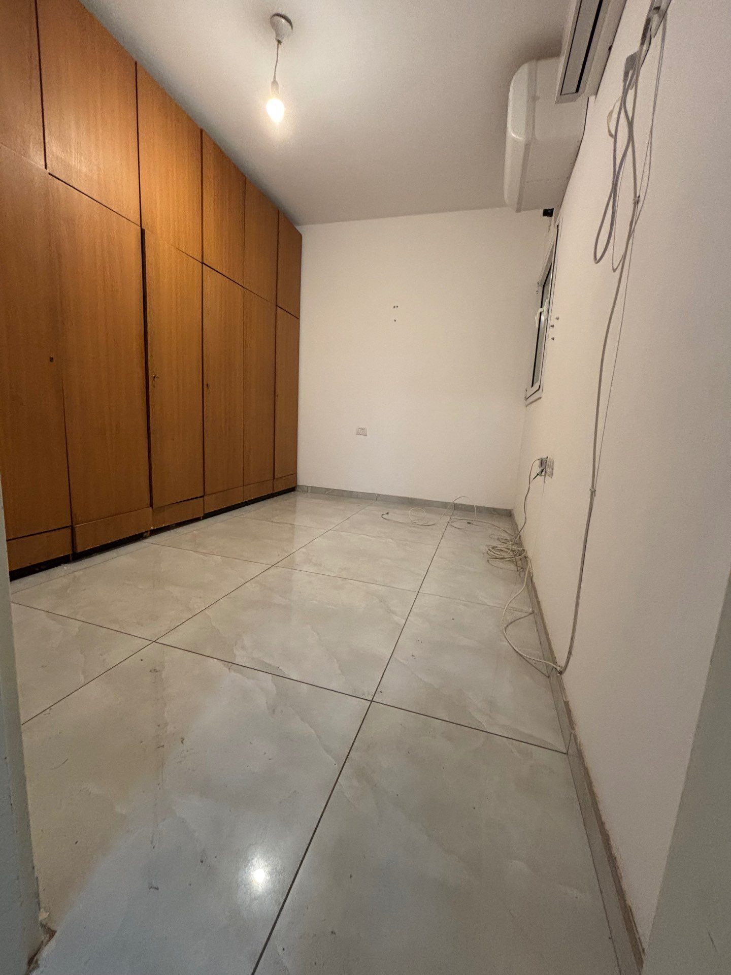 למכירה בפתח תקווה - רחוב הרצל 12