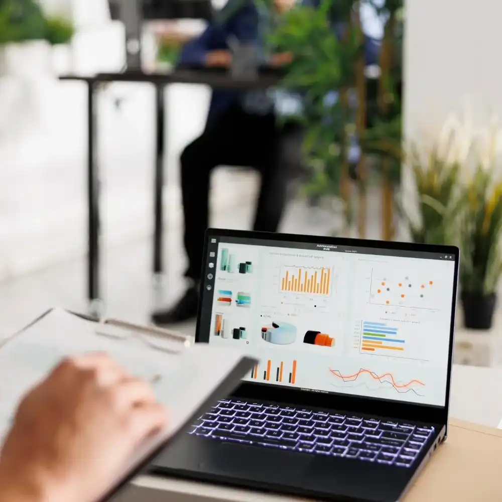 ניהול מערכות CRM