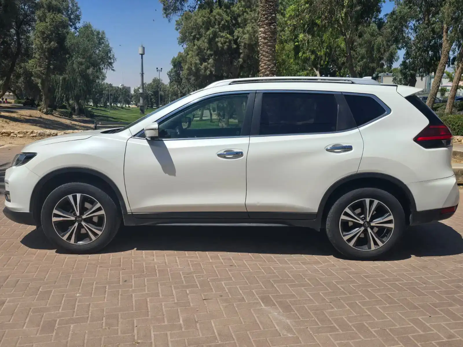 ניסן אקסטריל 2021