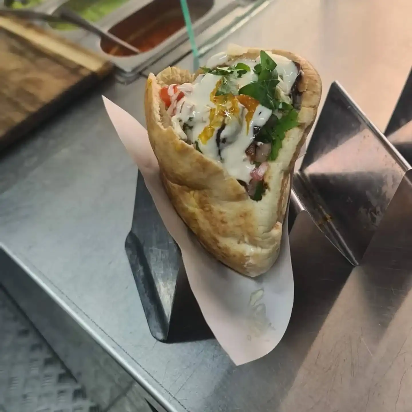 תסביח = סביח + פלאפל 