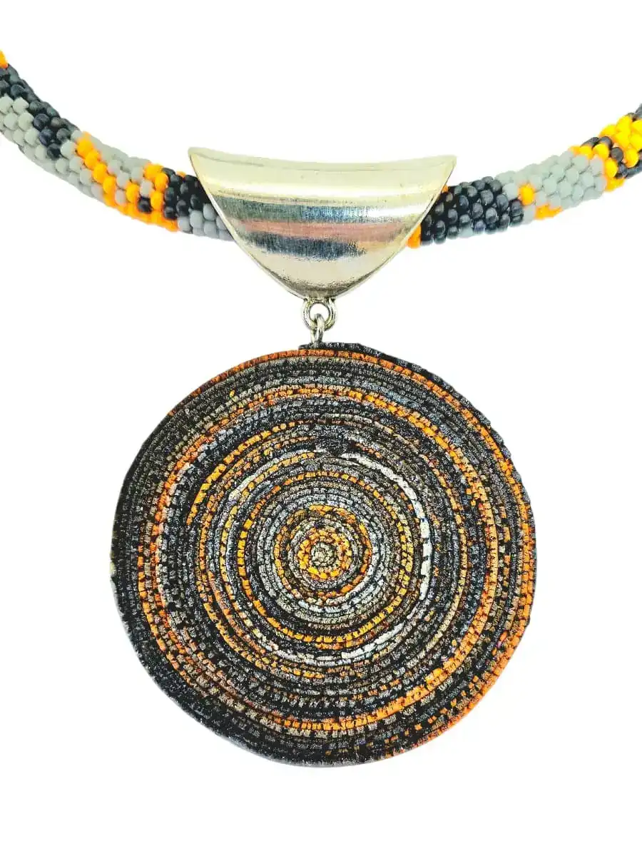 שרשרת- שמש מדברית