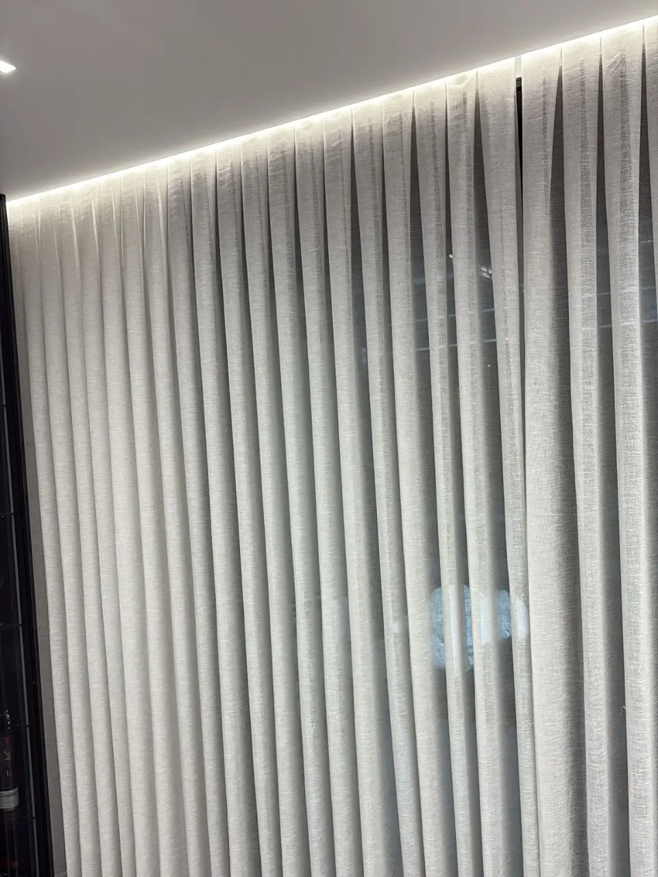 תפירת ווילונות לסלון