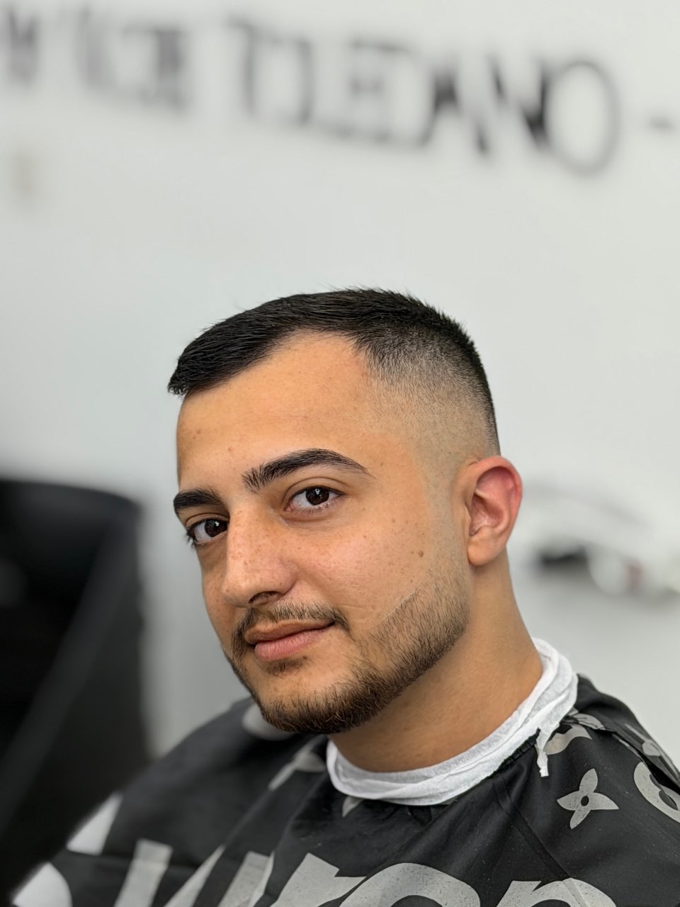 תספורת קלאסית (כוללת זקן)