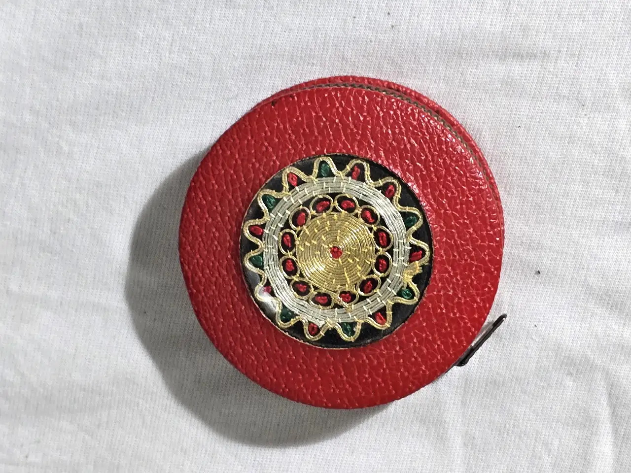 פודריה ישנה מאד עם בולי מס קניה במצב מעולה חתום ח'ב אריה  ישראל שנות ה.60