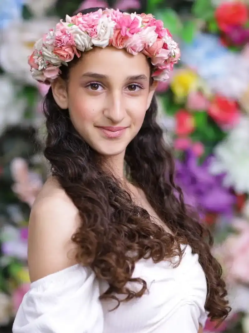 איפור ושיער לבנות מצווה