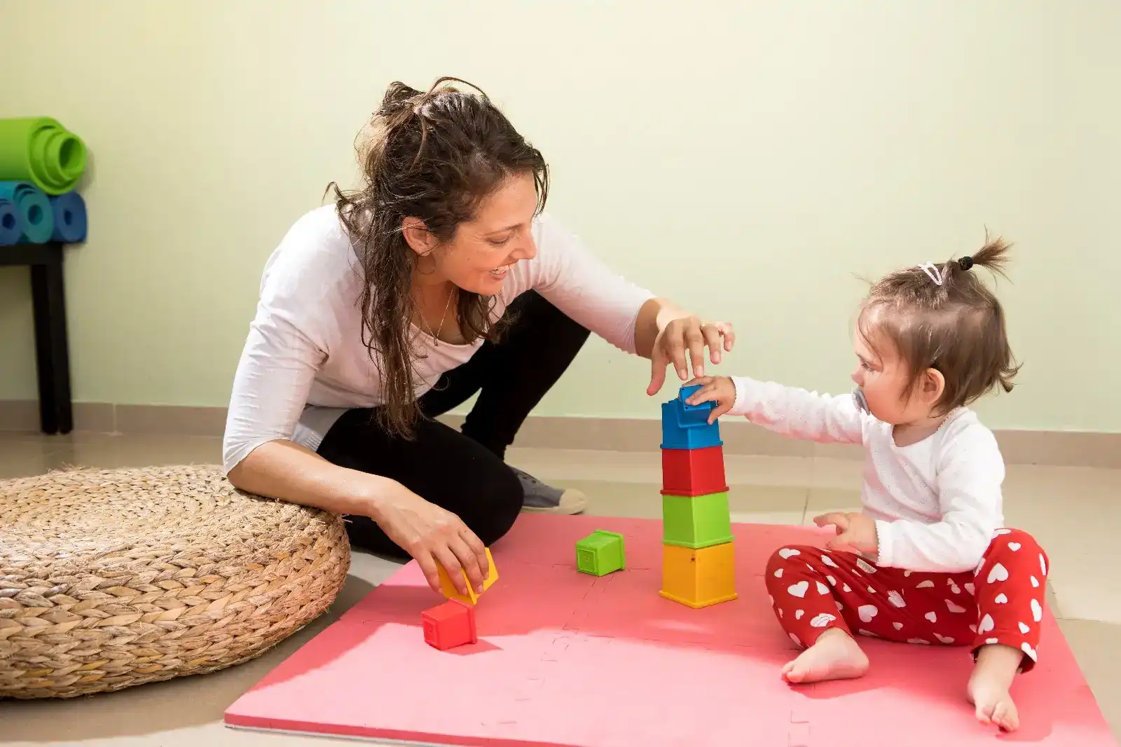 תרומת היוגה הנשית לקשר אם-תינוק