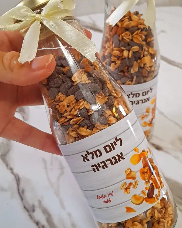 בקבוקי אנרגיה במילוי גרנולה