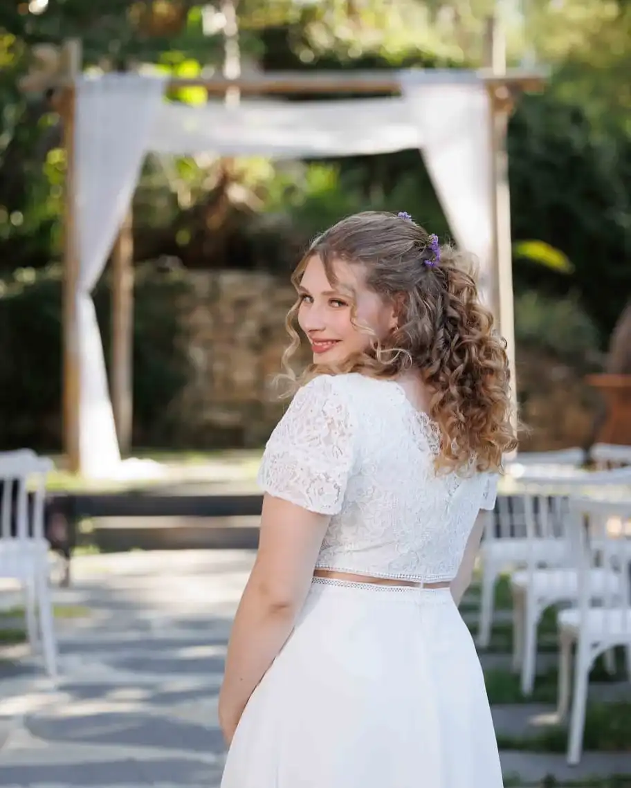 ליווי קצר לאולם