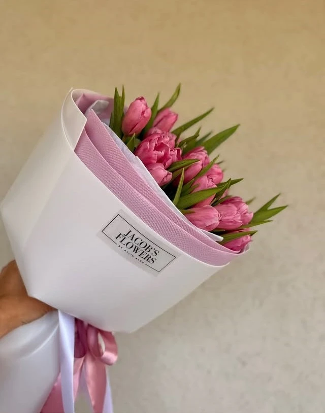 30 טוליפים ורודים