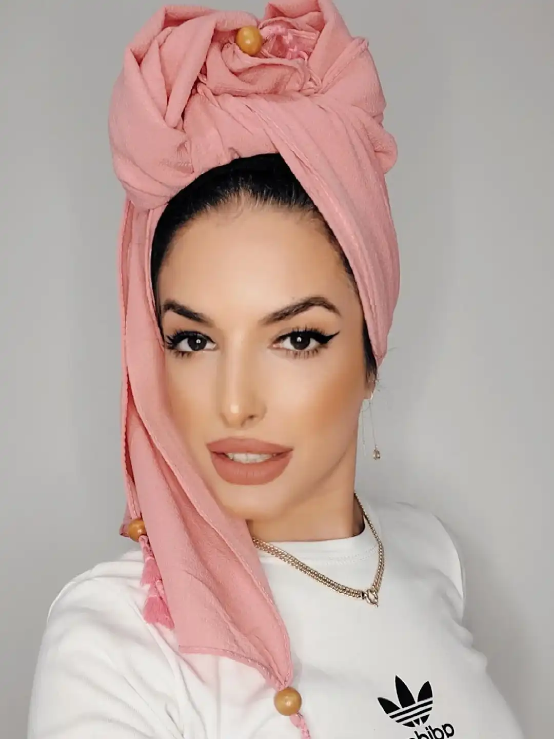 מטפחות דליה 