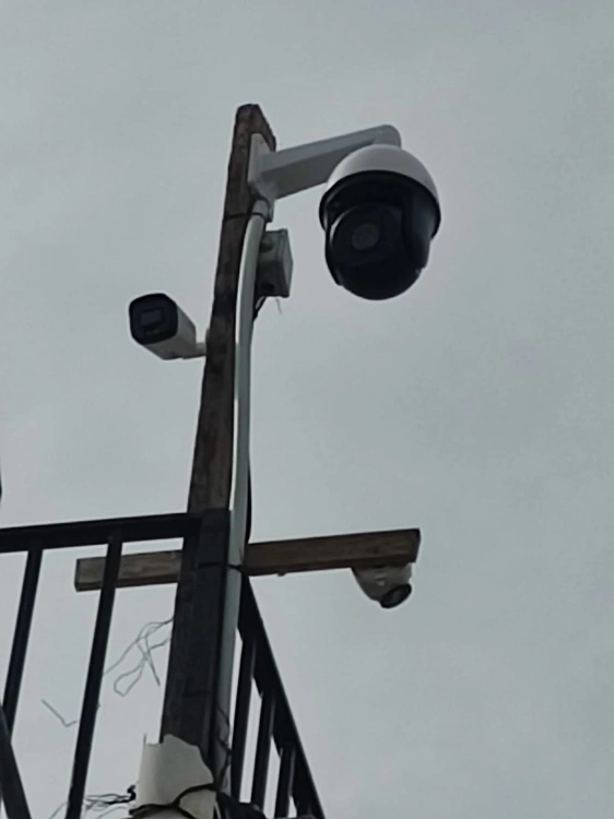 מצלמת אבטחה 