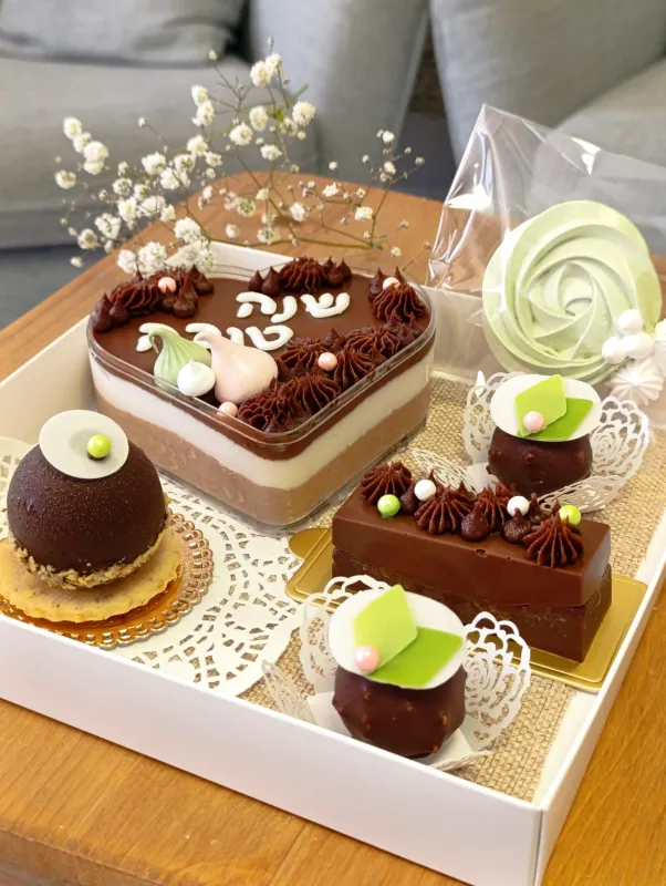 🍎🍏מארזי קינוחים בעיצוב מיוחד לראש השנה🍎🍏