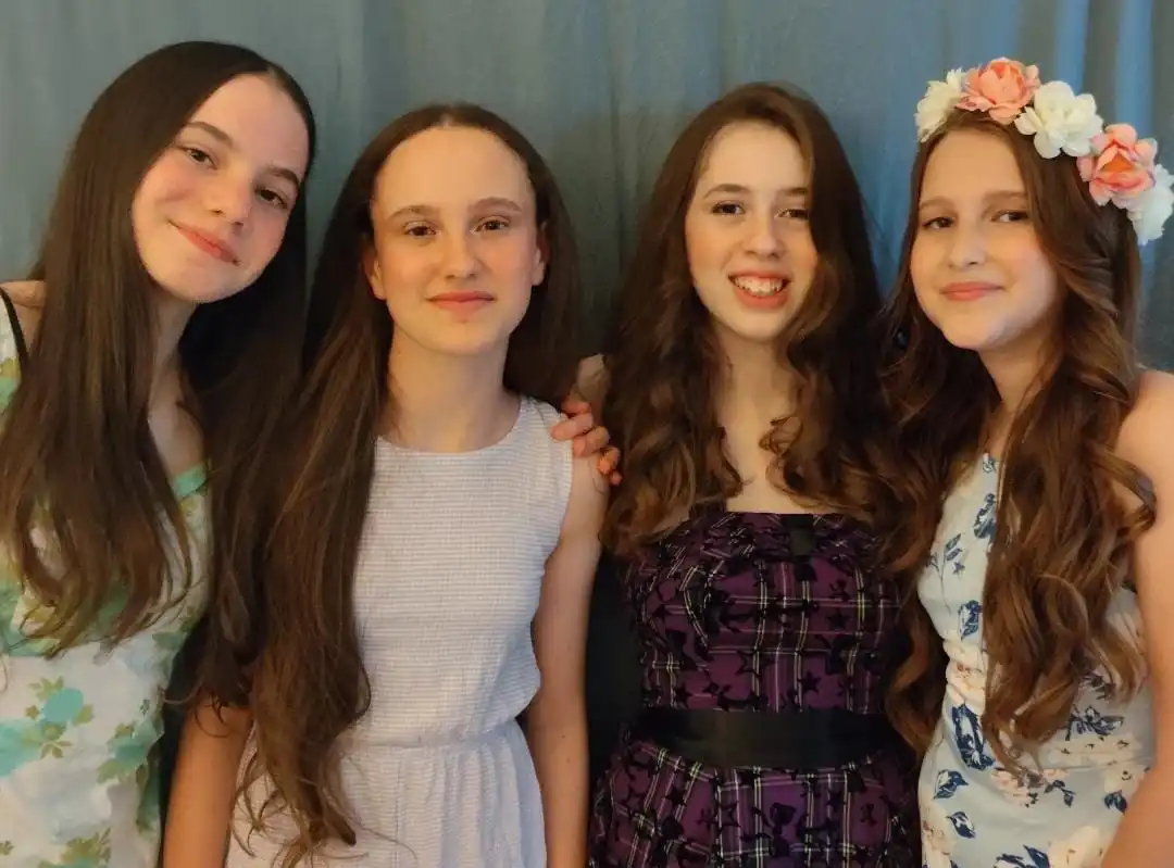 החיוכים - זה התוצר שלי