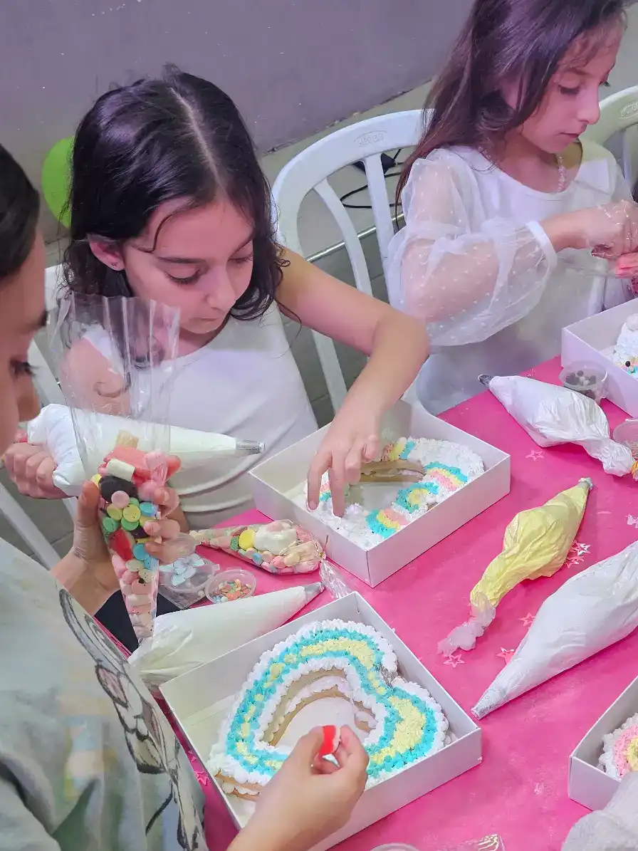 סדנאות מתוקות והפעלות ימי הולדת