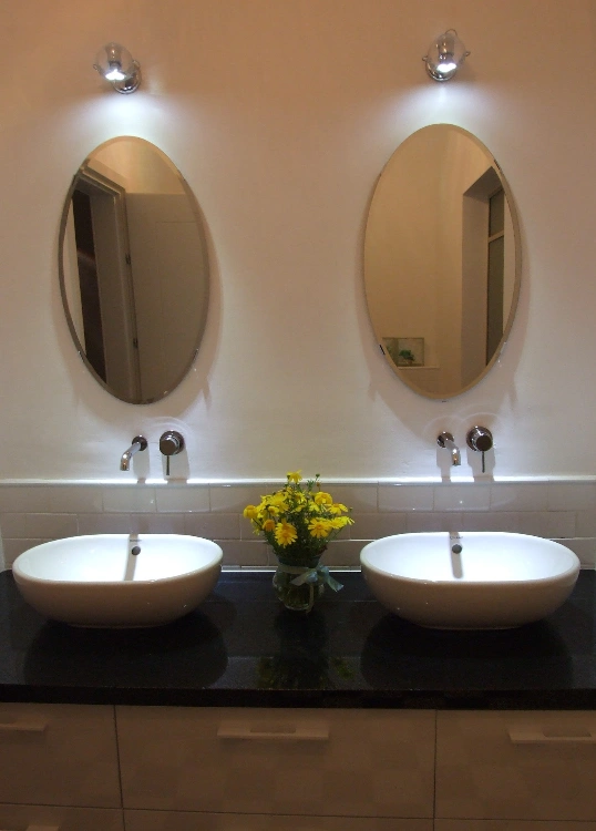 עיצוב והתאמת גופי תאורה