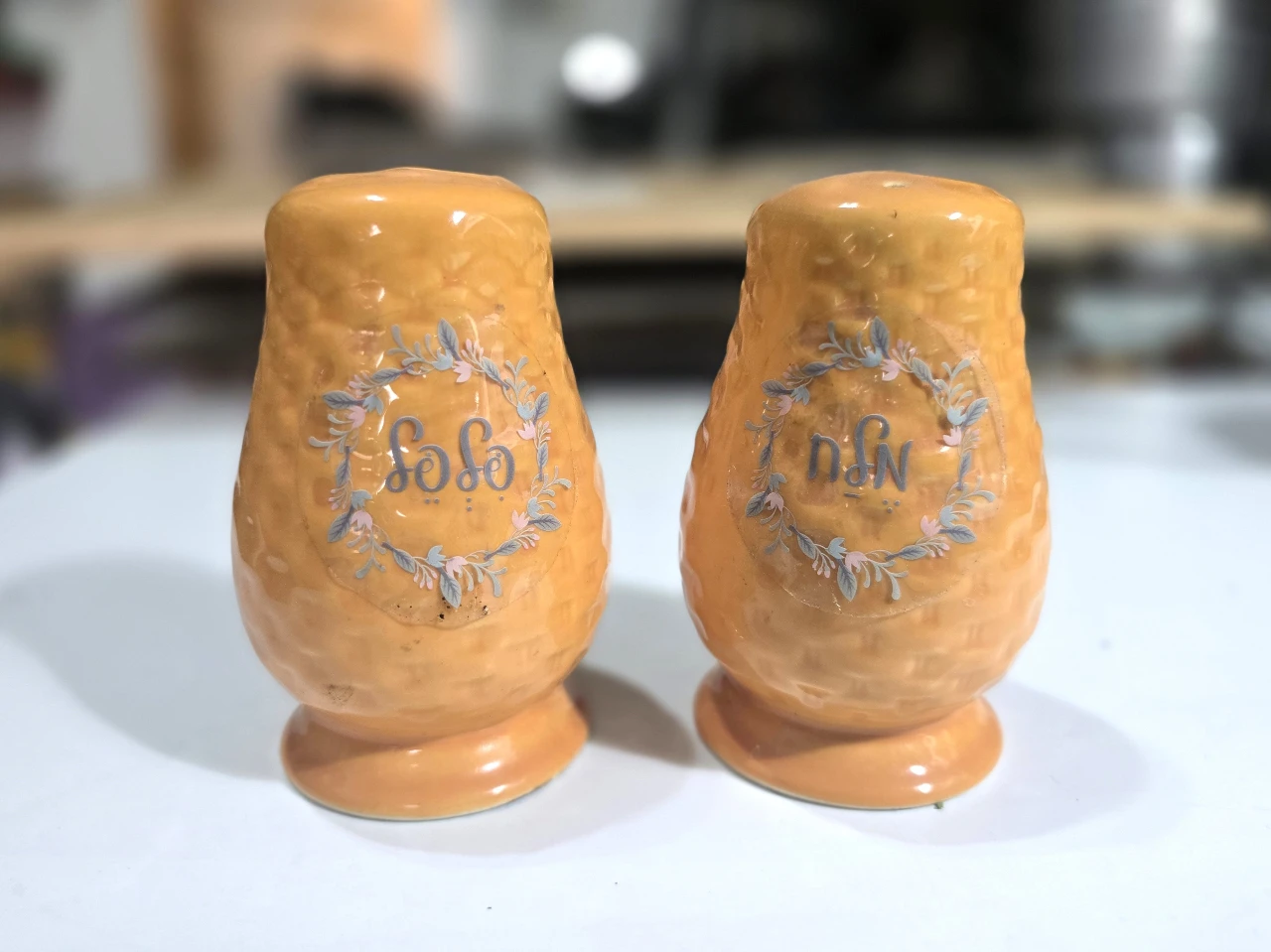 צמד כלים לאכסון פלפל ומלח גובה 10 ס'מ קרמיקה