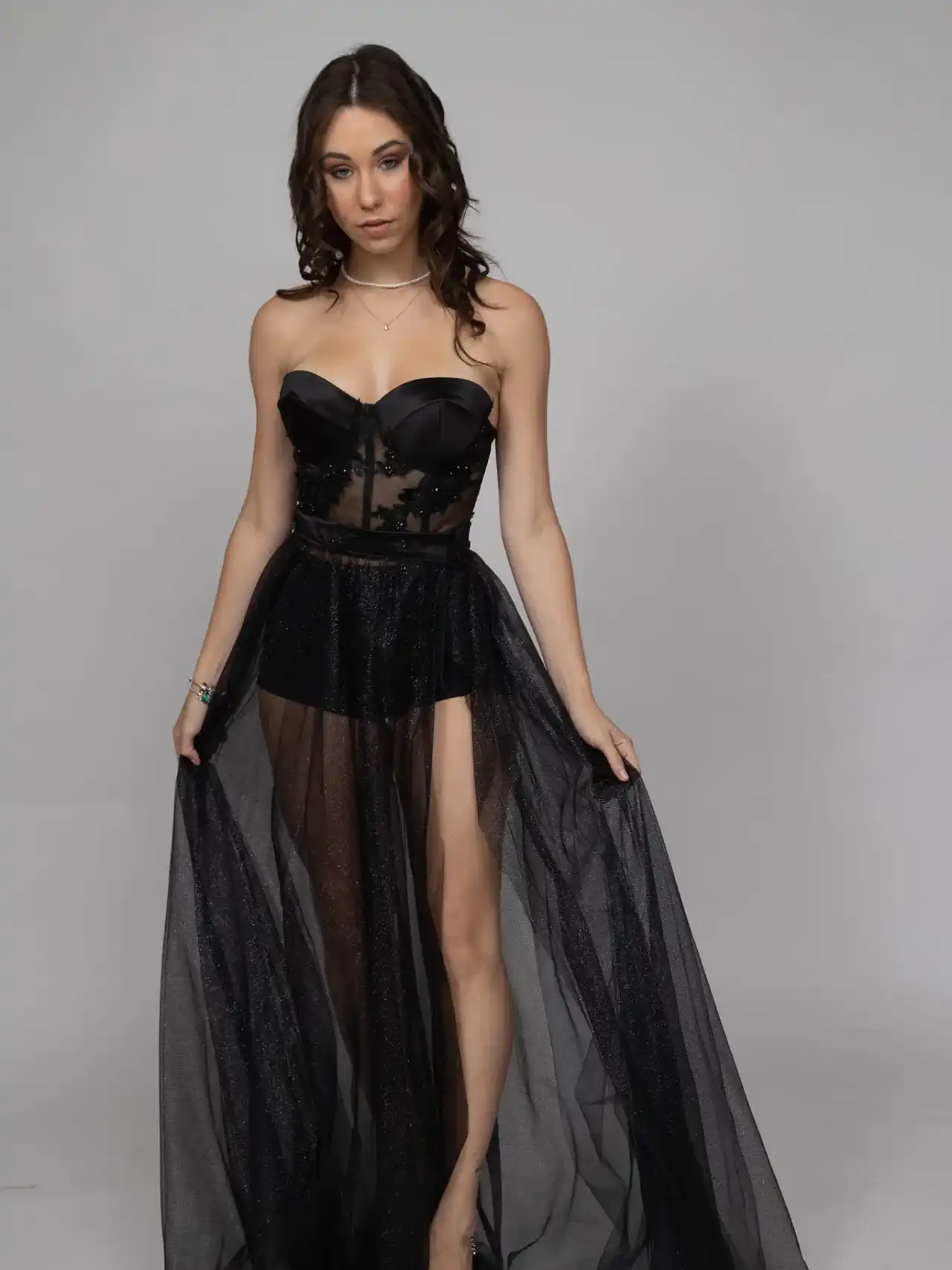 שמלת ערב שחורה