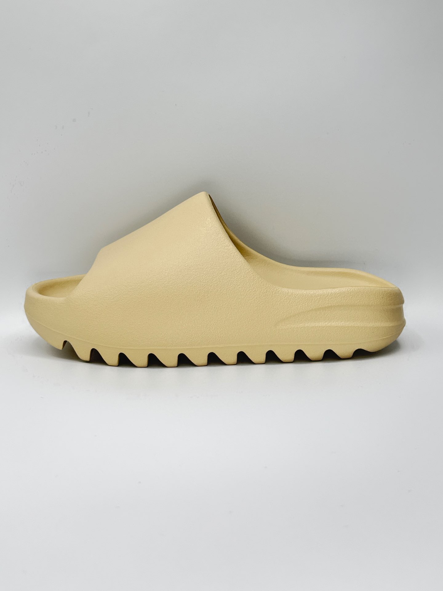 “Adidas Yeezy Slide  “Bone