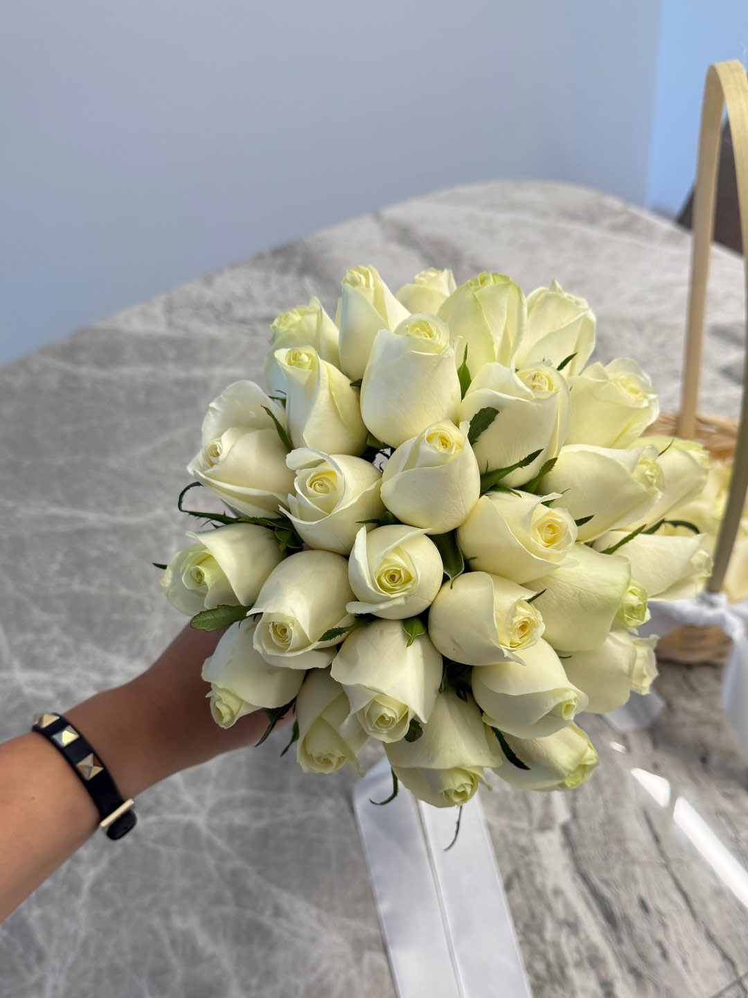 זר כלה 30 ורדים לבנים