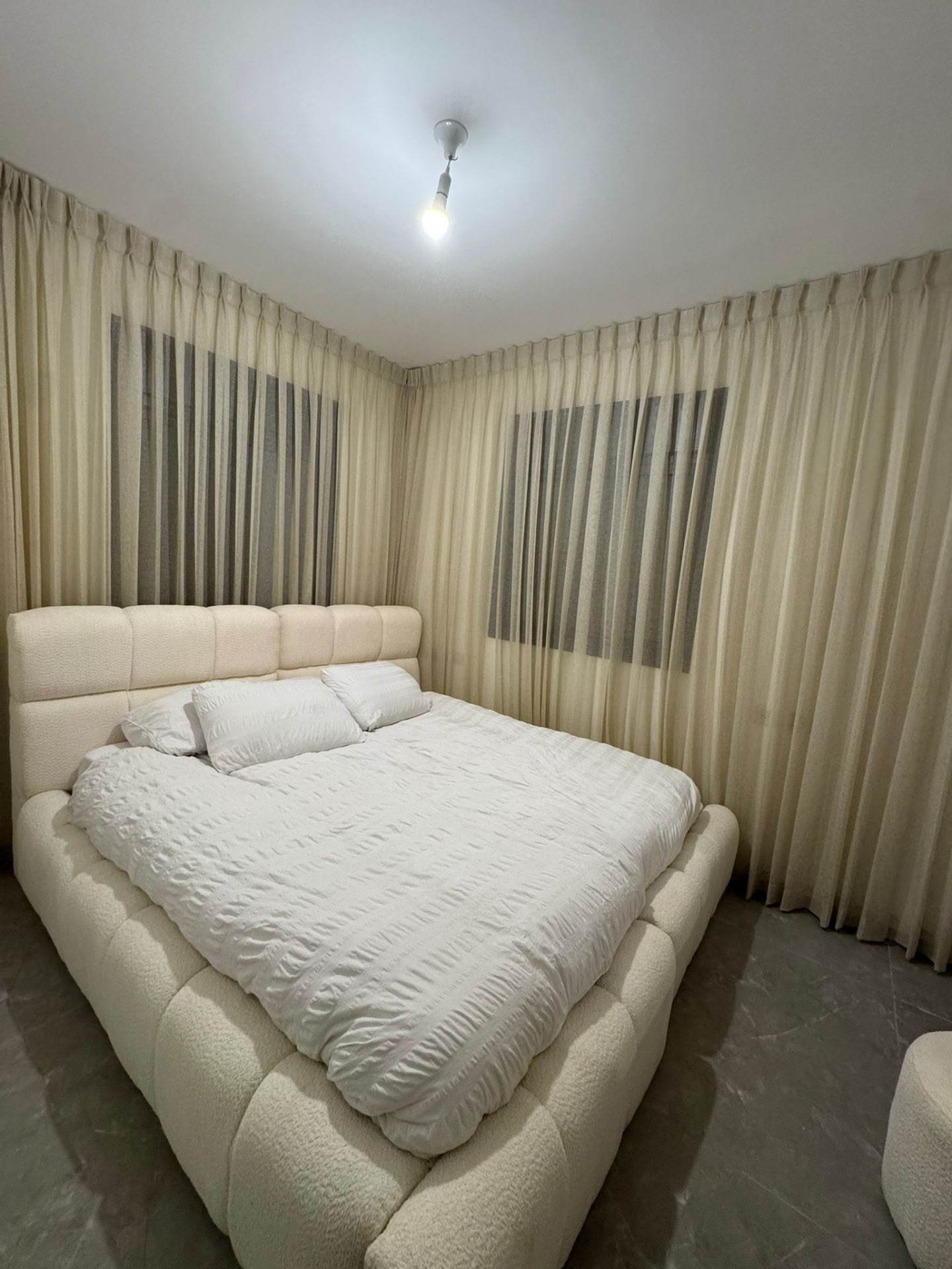 תפירת ווילונות לחדרי שינה